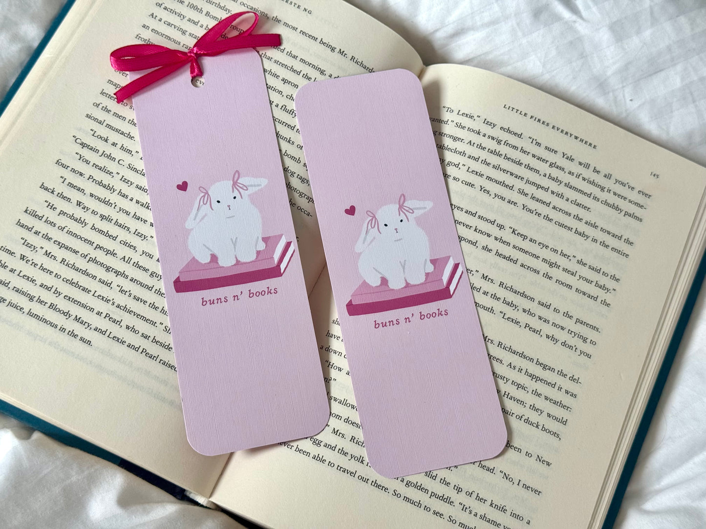 Buns n' Books Bunny Bookmark